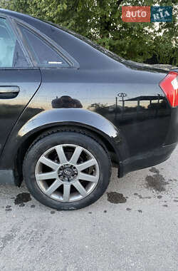 Седан Audi A4 2003 в 