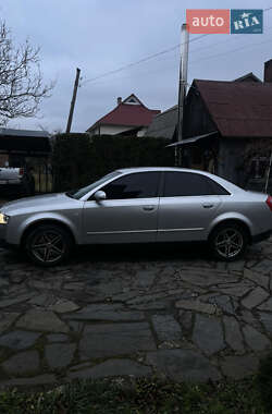 Седан Audi A4 2004 в 