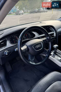 Седан Audi A4 2013 в 