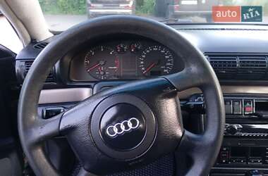 Седан Audi A4 1999 в 