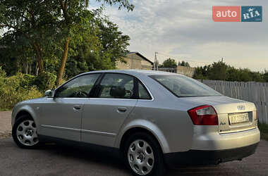 Седан Audi A4 2000 в 