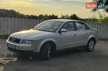 Седан Audi A4 2000 в 
