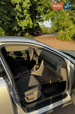 Седан Audi A4 2000 в 