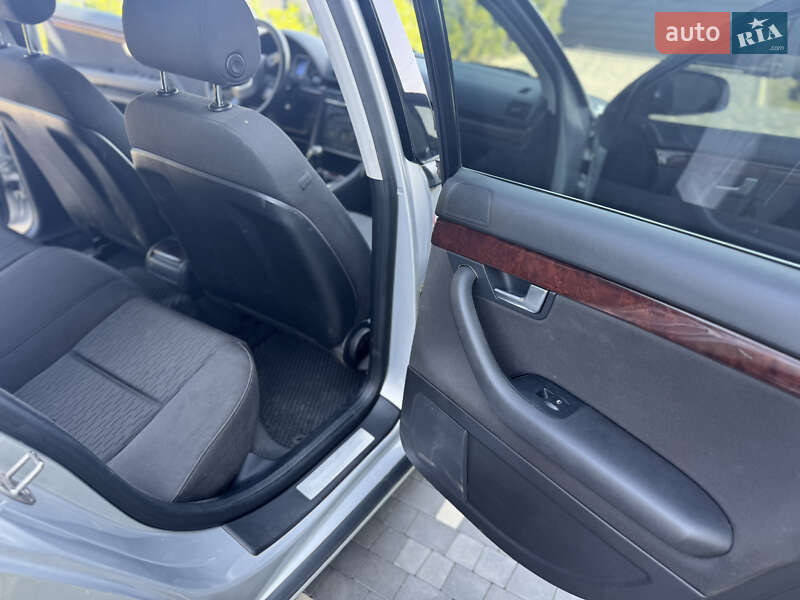 Седан Audi A4 2005 в Ужгороде