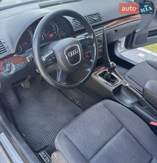 Седан Audi A4 2005 в Ужгороде