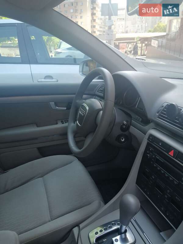 Седан Audi A4 2004 в Одессе