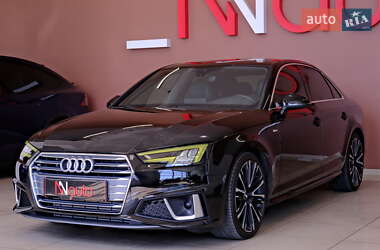 Седан Audi A4 2019 в 