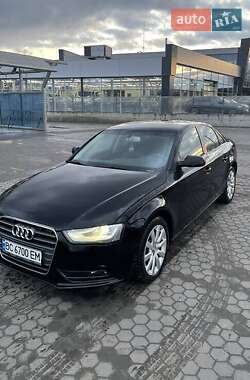 Седан Audi A4 2014 в Луцке