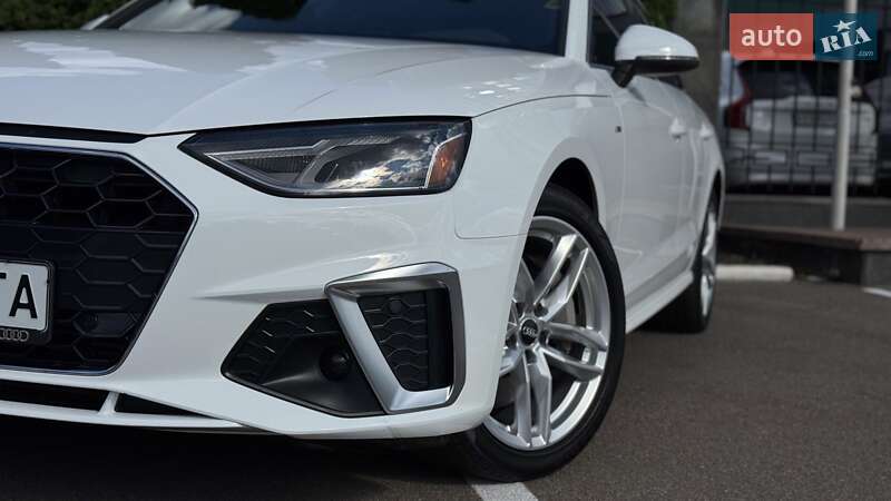 Седан Audi A4 2020 в Киеве