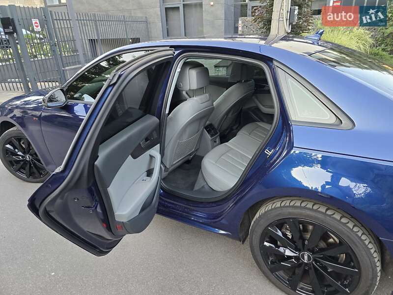 Седан Audi A4 2018 в Киеве
