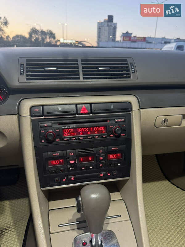 Седан Audi A4 2002 в Киеве