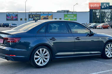 Седан Audi A4 2018 в 