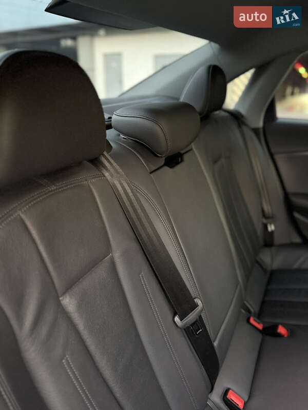 Седан Audi A4 2018 в Киеве фото 21 Седан Audi A4 2018 в Киеве