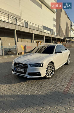 Седан Audi A4 2014 в Ивано-Франковске