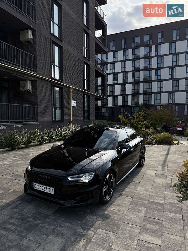 Седан Audi A4 2018 в Львове