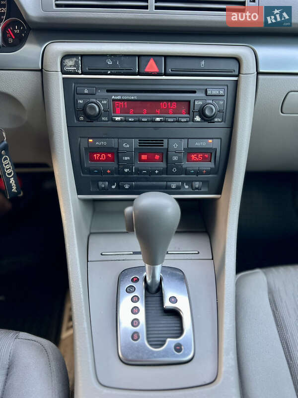 Седан Audi A4 2005 в Одессе