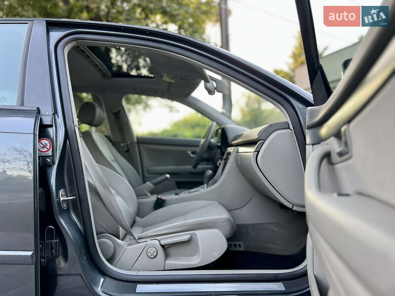 Седан Audi A4 2005 в Одессе