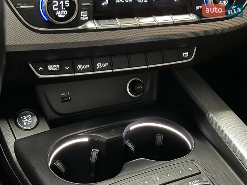 Седан Audi A4 2018 в Харкові