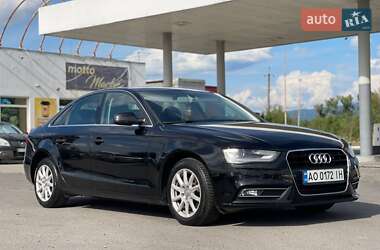 Седан Audi A4 2012 в Ужгороде