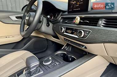 Седан Audi A4 2016 в 