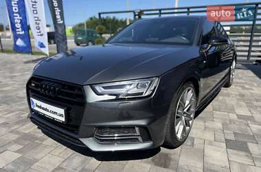 Седан Audi A4 2019 в 