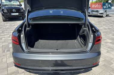 Седан Audi A4 2019 в 