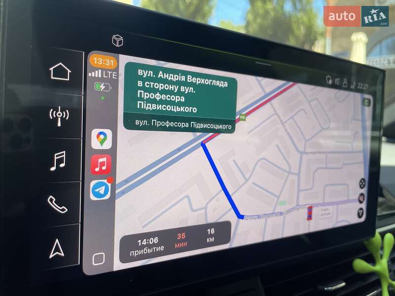 Седан Audi A4 2022 в Киеве