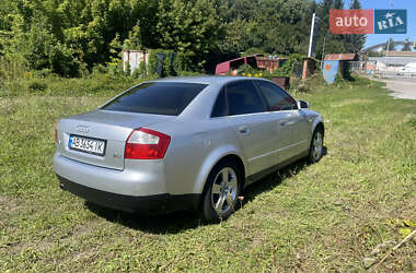 Седан Audi A4 2001 в 