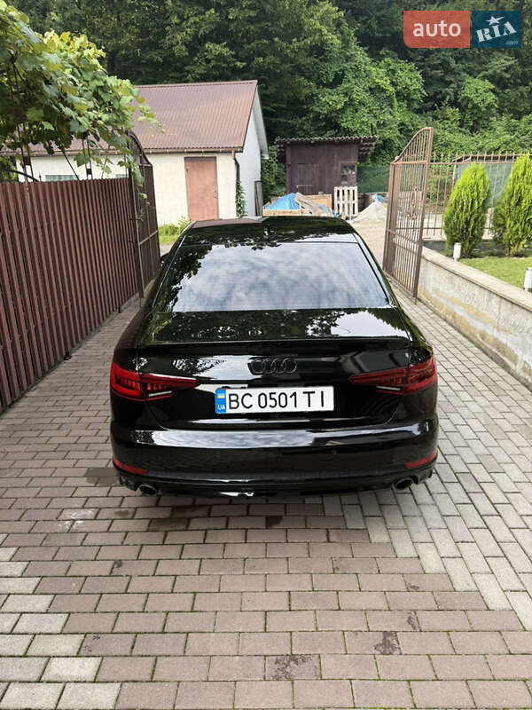 Седан Audi A4 2017 в Львові