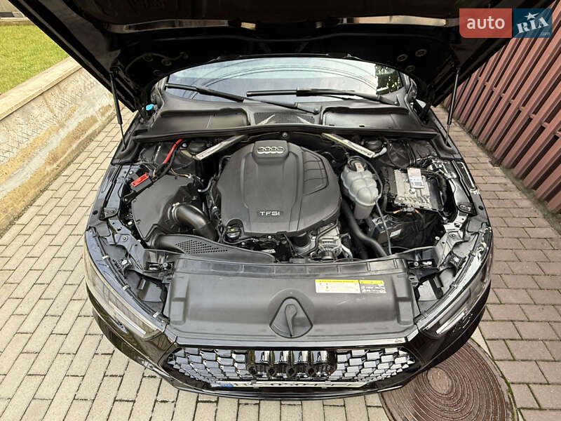 Седан Audi A4 2017 в Львові