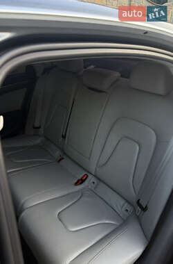 Седан Audi A4 2012 в 