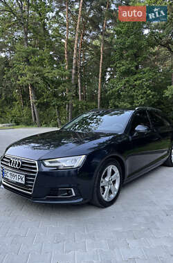 Универсал Audi A4 2018 в 