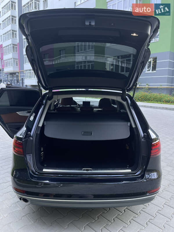 Универсал Audi A4 2018 в Новояворовске