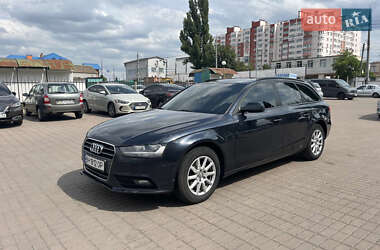 Универсал Audi A4 2013 в 