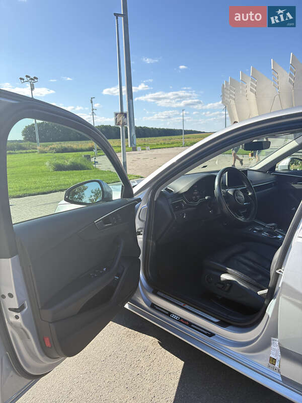 Седан Audi A4 2018 в Киеве
