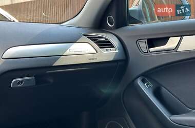 Седан Audi A4 2015 в 