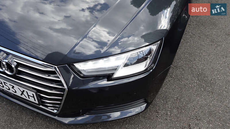 Седан Audi A4 2017 в Киеве