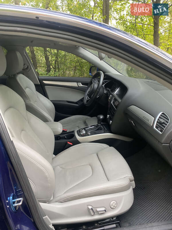 Седан Audi A4 2014 в Днепре