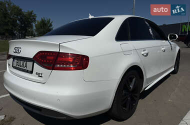 Седан Audi A4 2011 в 