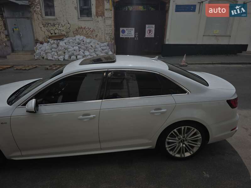 Седан Audi A4 2019 в Харкові