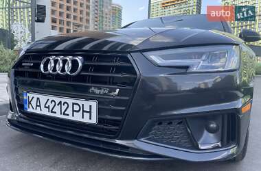 Седан Audi A4 2019 в 