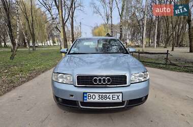 Седан Audi A4 2001 в 