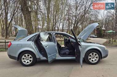 Седан Audi A4 2001 в 