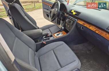 Седан Audi A4 2001 в 