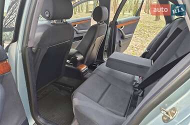 Седан Audi A4 2001 в 