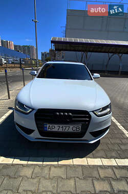 Седан Audi A4 2012 в 