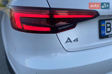 Седан Audi A4 2016 в 