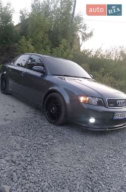 Седан Audi A4 2001 в 