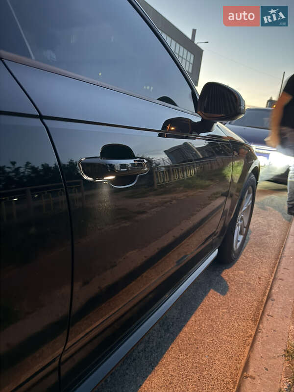 Седан Audi A4 2018 в Киеве