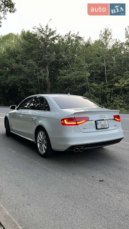 Седан Audi A4 2014 в Полтаве